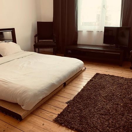 Chic Cocoon Guest House Saint-Gilles Экстерьер фото